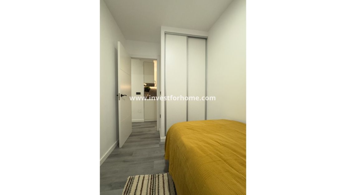 Sale - Apartment - Torrevieja - Costa Blanca