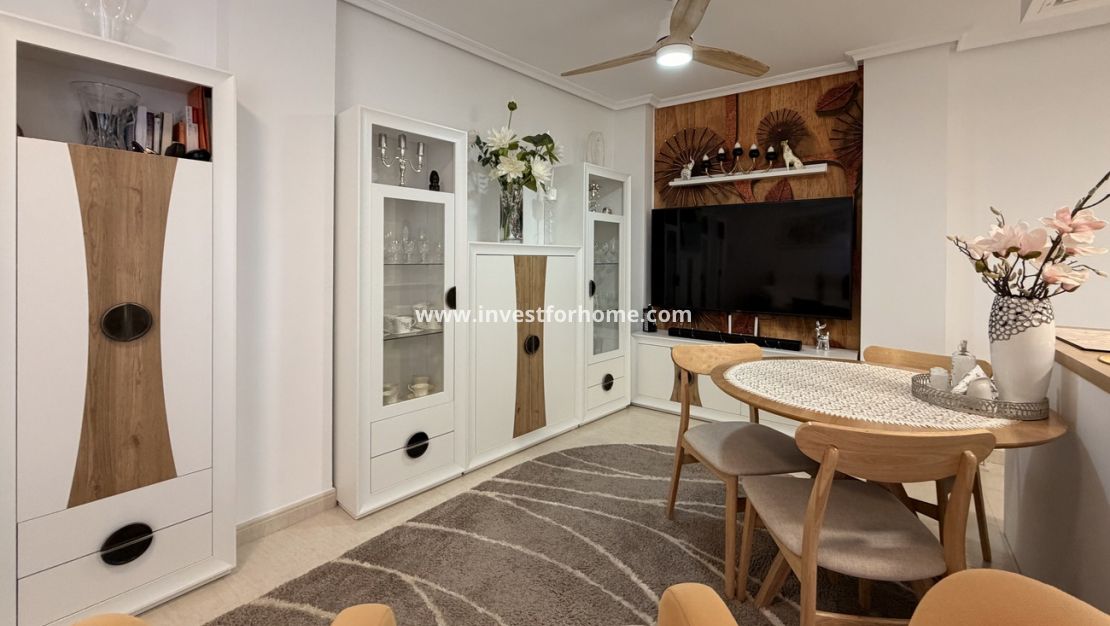 Sale - Apartment - Torrevieja - Costa Blanca