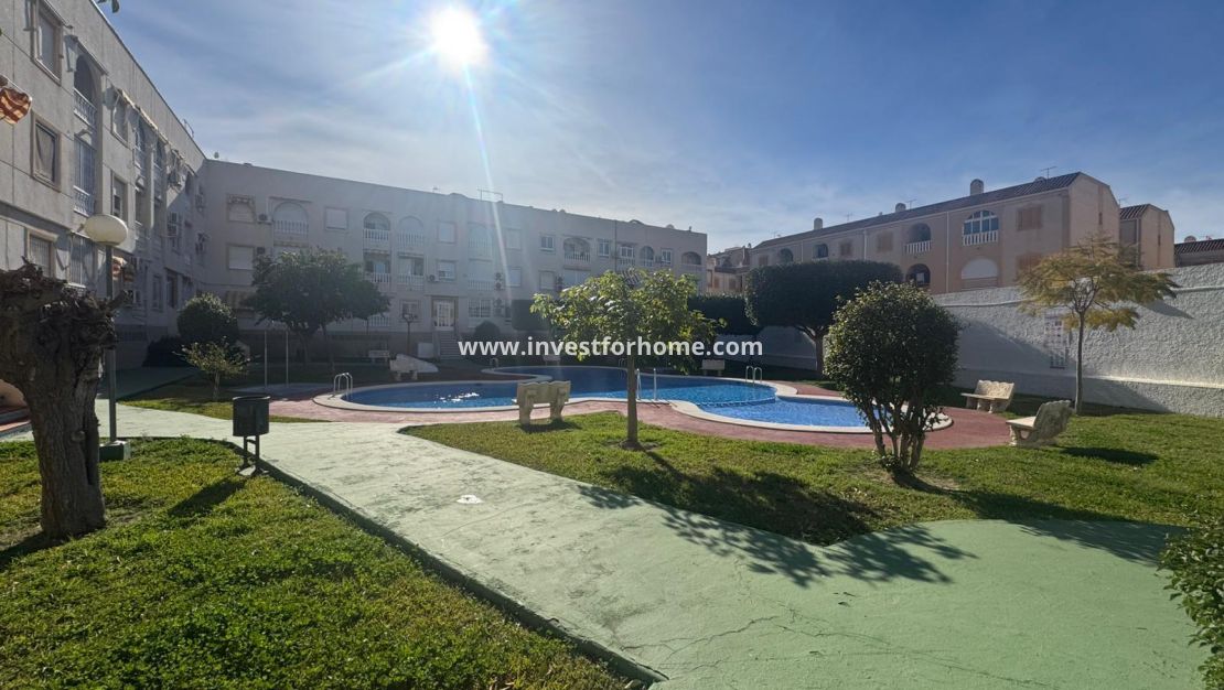 Sale - Apartment - Torrevieja - Costa Blanca