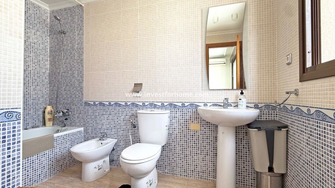 Sale - Apartment - Torrevieja - Costa Blanca