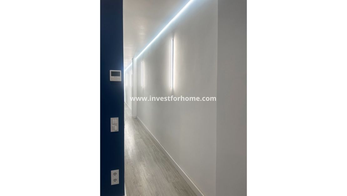 Sale - Apartment - Torrevieja - Costa Blanca