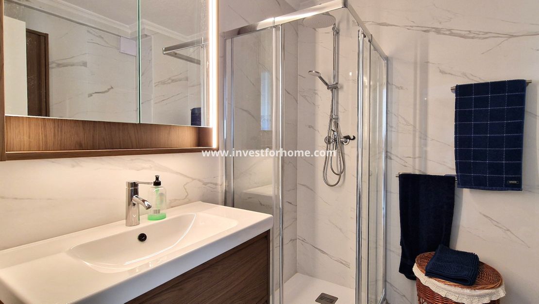 Sale - Apartment - Torrevieja - Costa Blanca