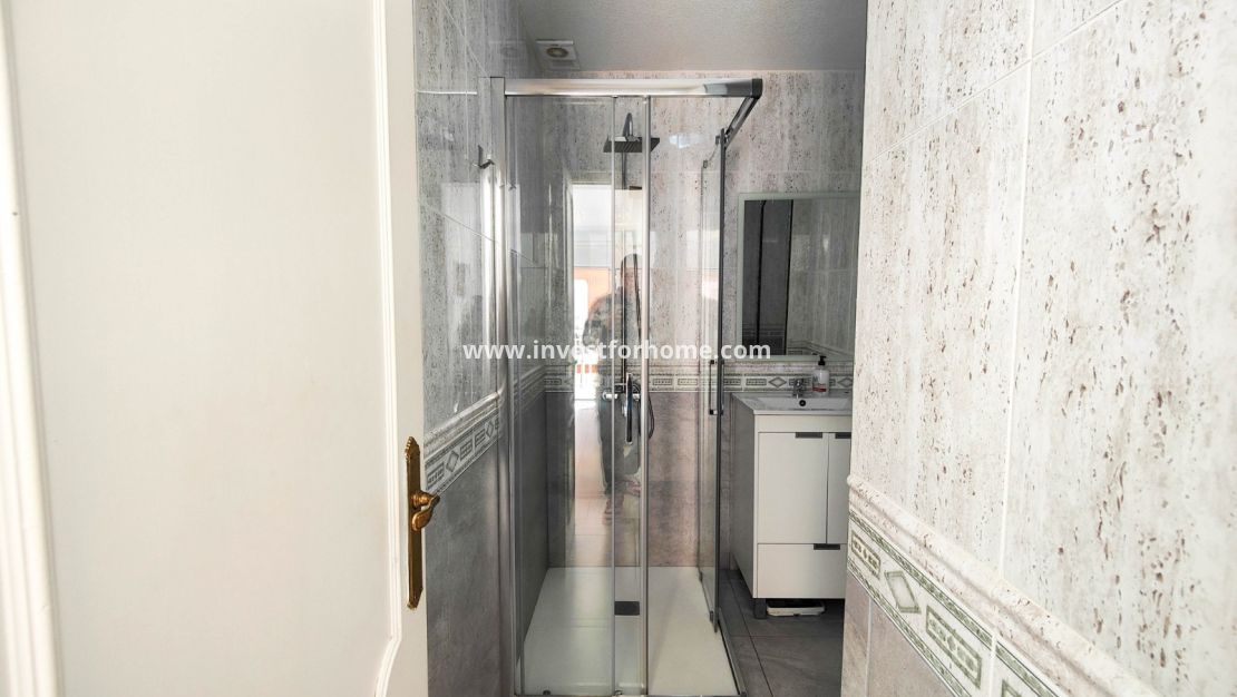 Sale - Apartment - Torrevieja - Costa Blanca