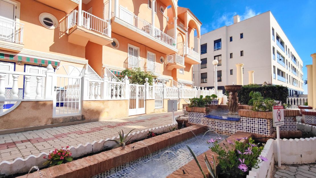 Sale - Apartment - Torrevieja - Costa Blanca