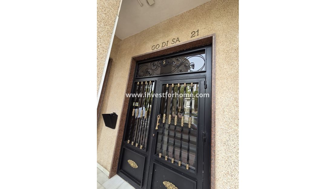 Sale - Apartment - Torrevieja - Costa Blanca