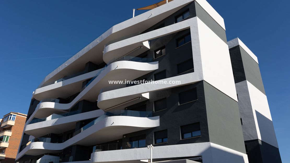 Sale - Apartment - Torrevieja - Costa Blanca
