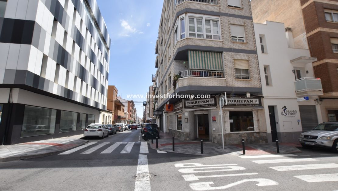 Sale - Apartment - Torrevieja - Costa Blanca