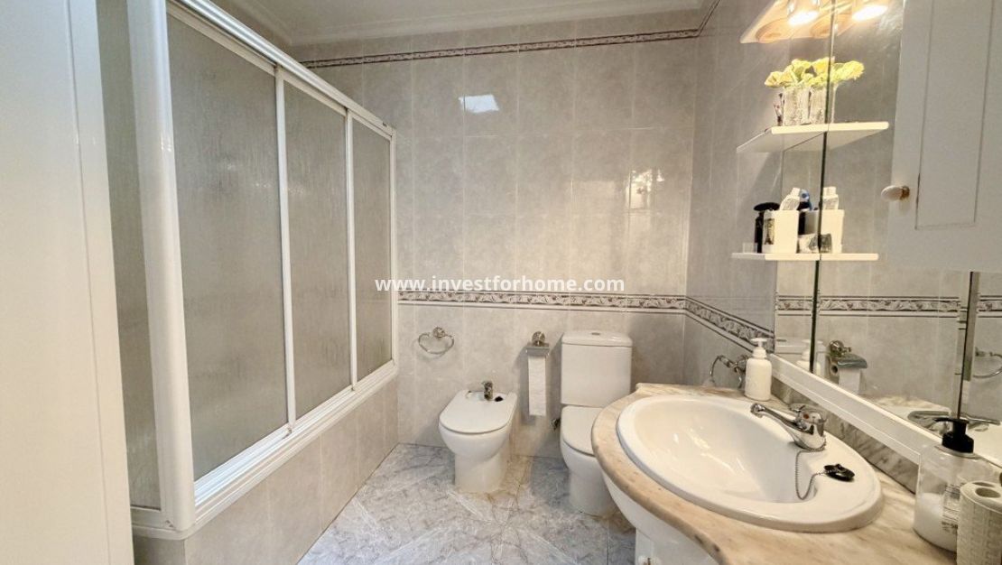 Sale - Apartment - Torrevieja - Costa Blanca