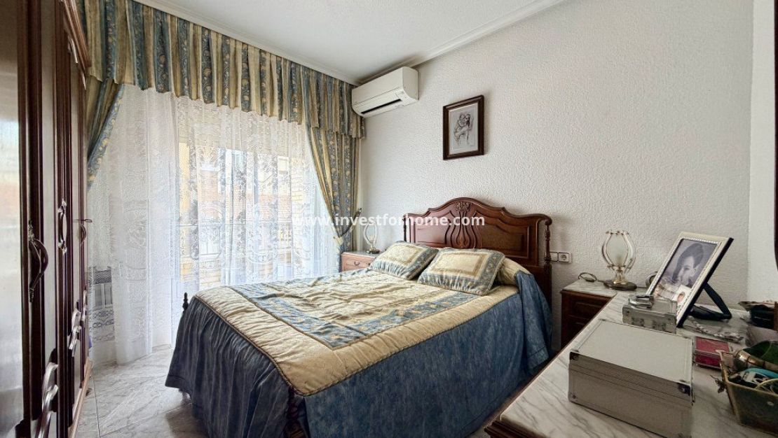 Sale - Apartment - Torrevieja - Costa Blanca