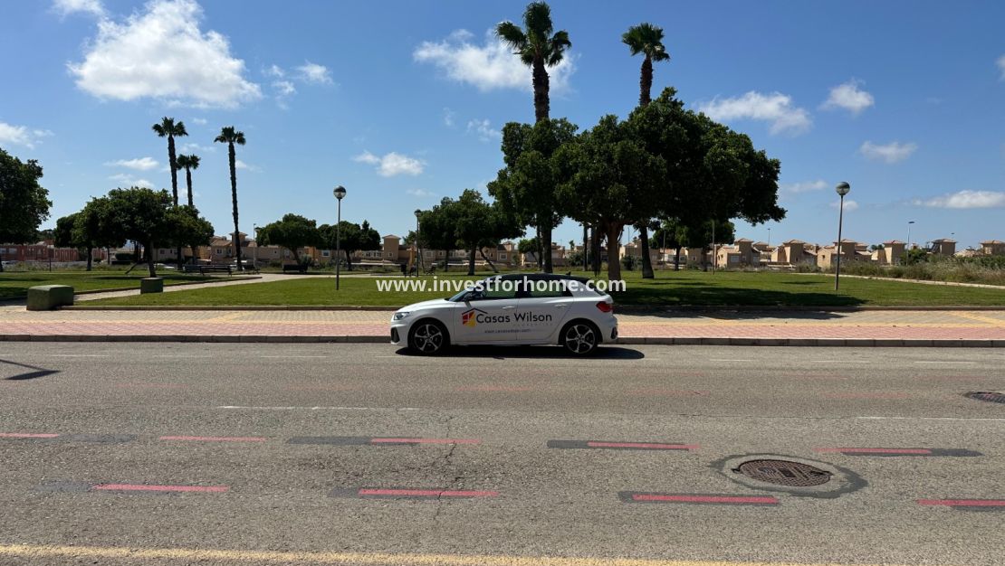 Sale - Apartment - Torrevieja - Costa Blanca