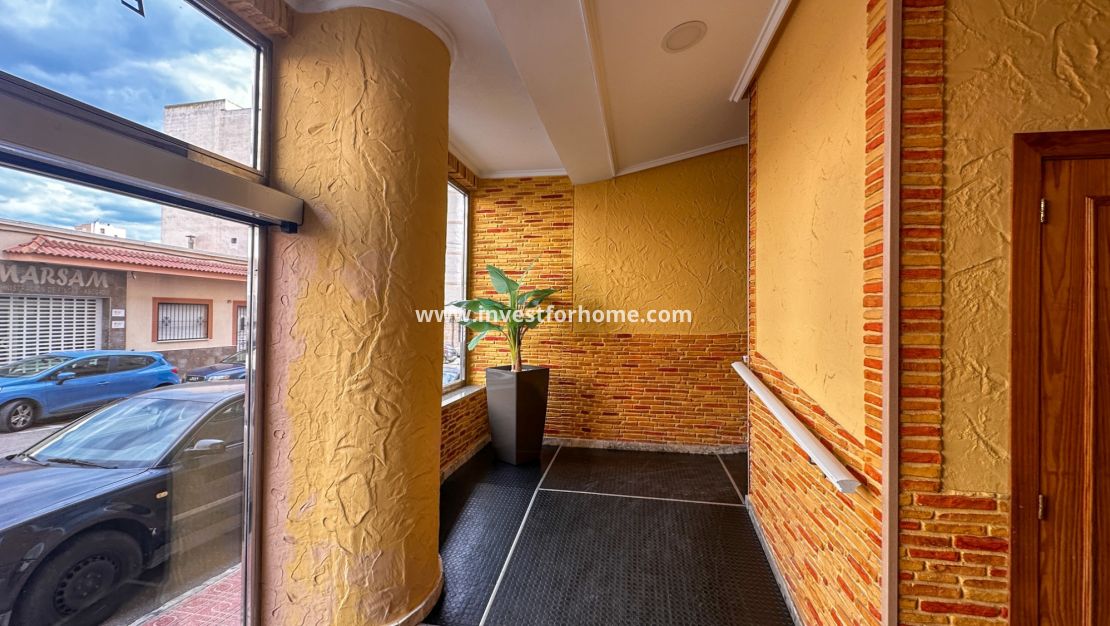 Sale - Apartment - Torrevieja - Costa Blanca
