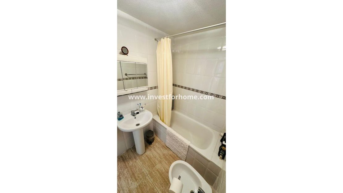 Sale - Apartment - Torrevieja - Costa Blanca