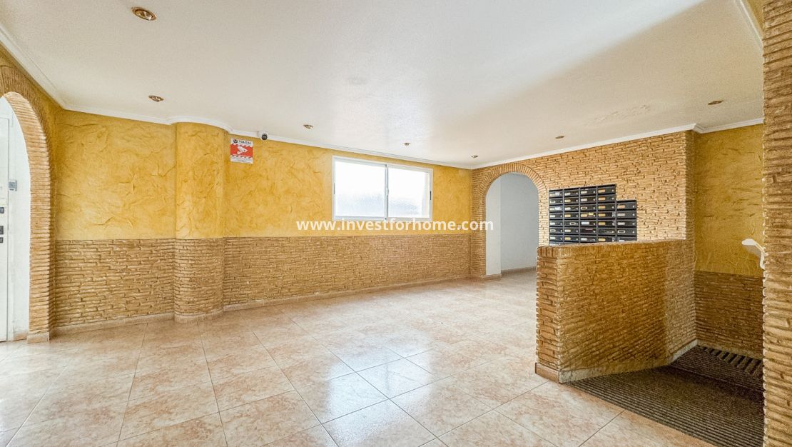 Sale - Apartment - Torrevieja - Costa Blanca
