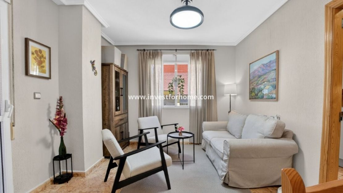 Sale - Apartment - Torrevieja - Costa Blanca
