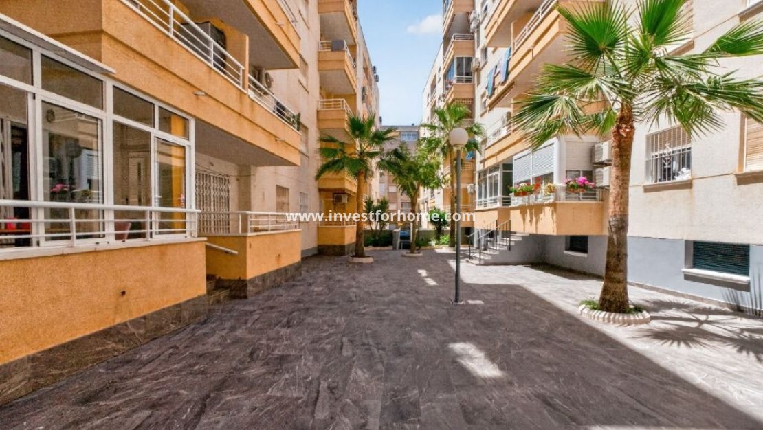 Sale - Apartment - Torrevieja - Costa Blanca