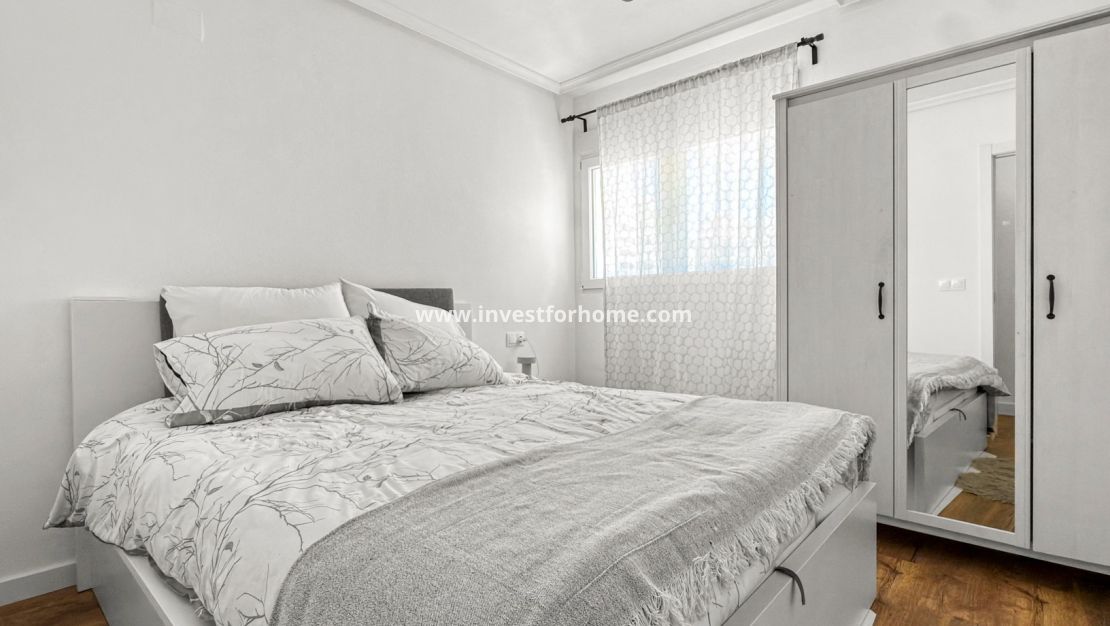 Sale - Apartment - Torrevieja - Costa Blanca