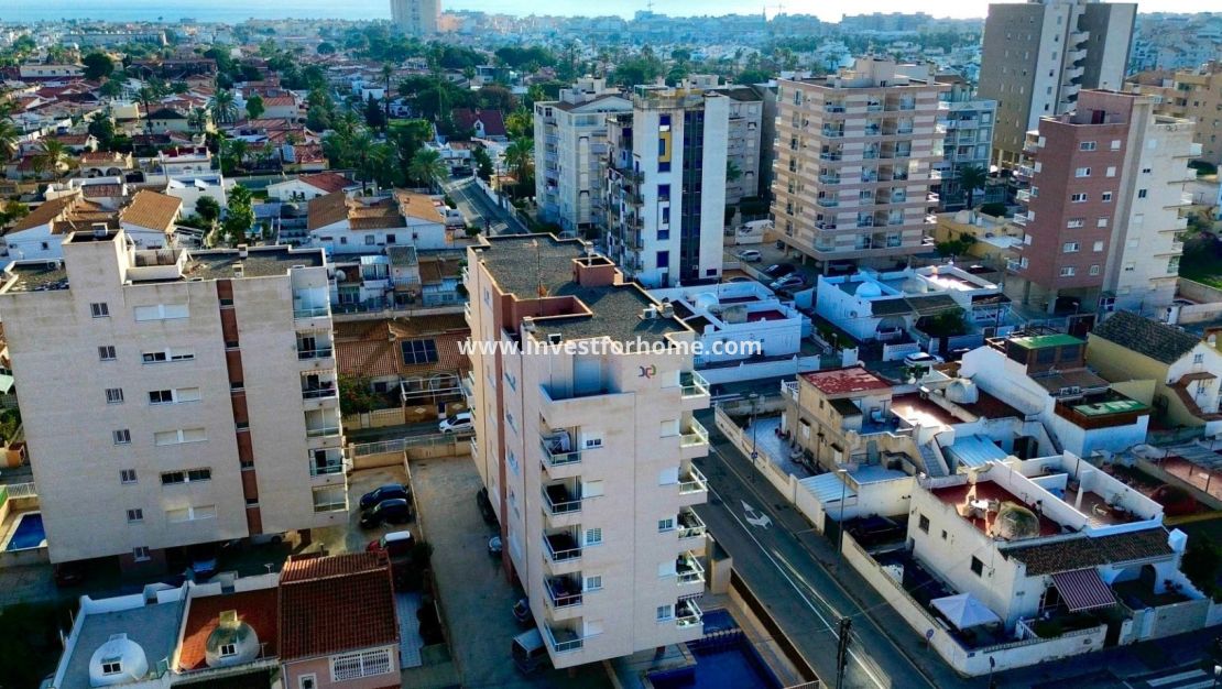 Sale - Apartment - Torrevieja - Costa Blanca