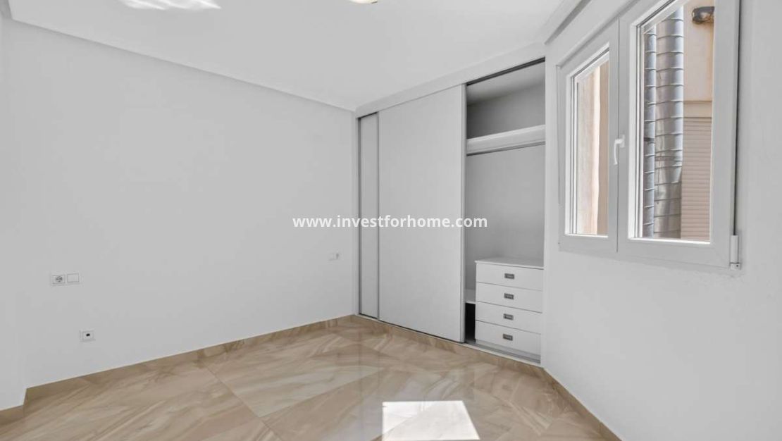 Sale - Apartment - Torrevieja - Costa Blanca
