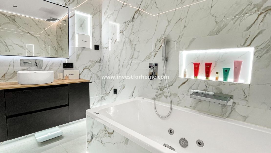 Sale - Apartment - Torrevieja - Costa Blanca
