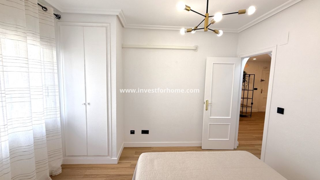 Sale - Apartment - Torrevieja - Costa Blanca