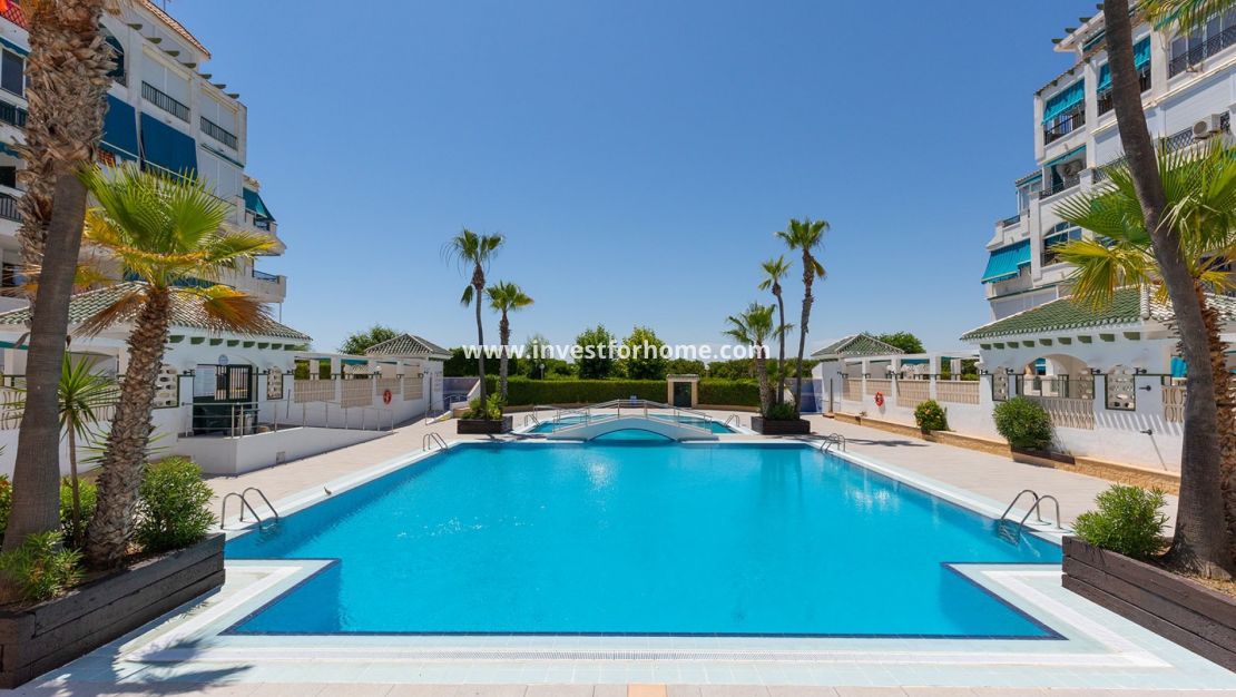 Sale - Apartment - Torrevieja - Costa Blanca