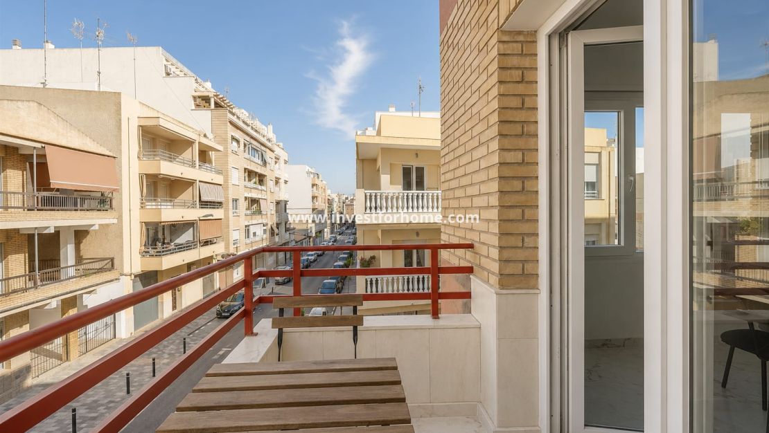 Sale - Apartment - Torrevieja - Costa Blanca