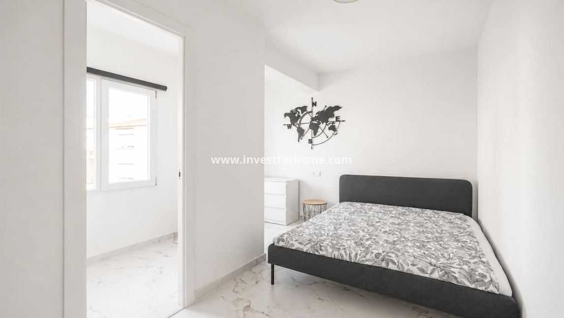 Sale - Apartment - Torrevieja - Costa Blanca