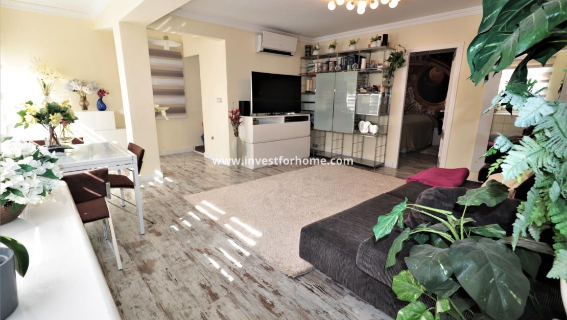 Sale - Apartment - Torrevieja - El Acequión - Los Náufragos