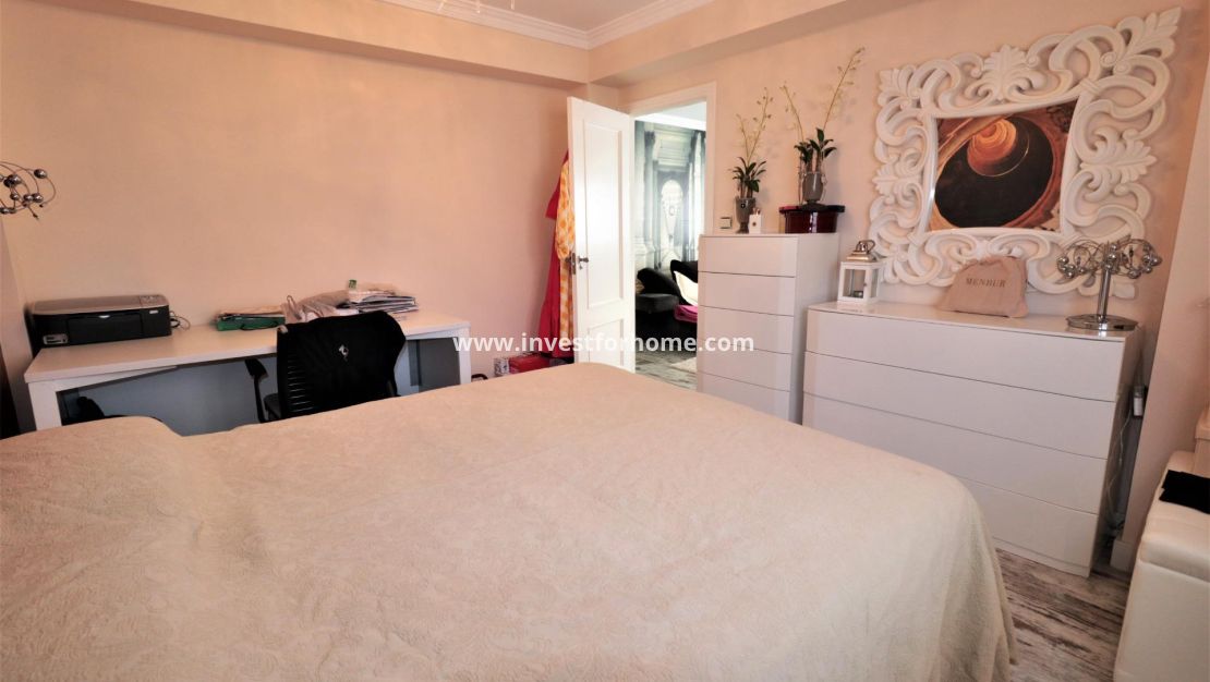 Sale - Apartment - Torrevieja - El Acequión - Los Náufragos