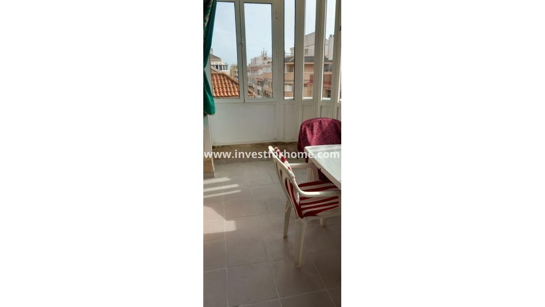 Sale - Apartment - Torrevieja - El Acequión - Los Náufragos