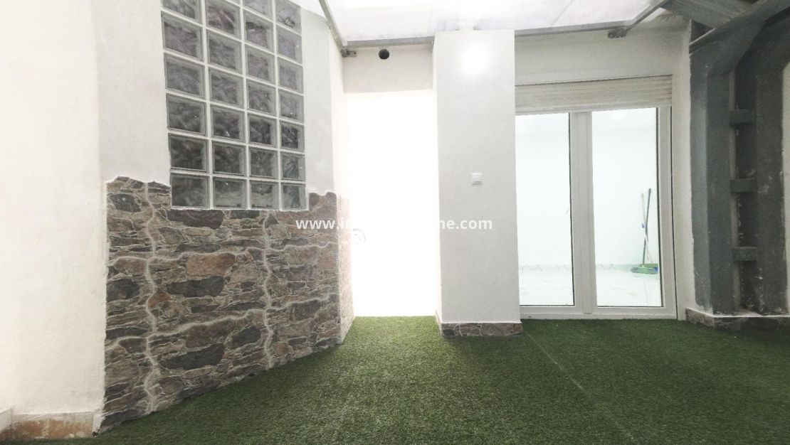 Sale - Apartment - Torrevieja - El Acequión - Los Náufragos