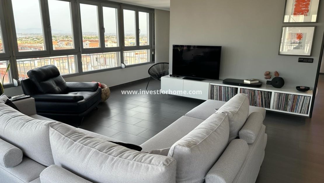 Sale - Apartment - Torrevieja - El Acequión - Los Náufragos