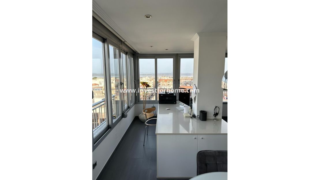 Sale - Apartment - Torrevieja - El Acequión - Los Náufragos