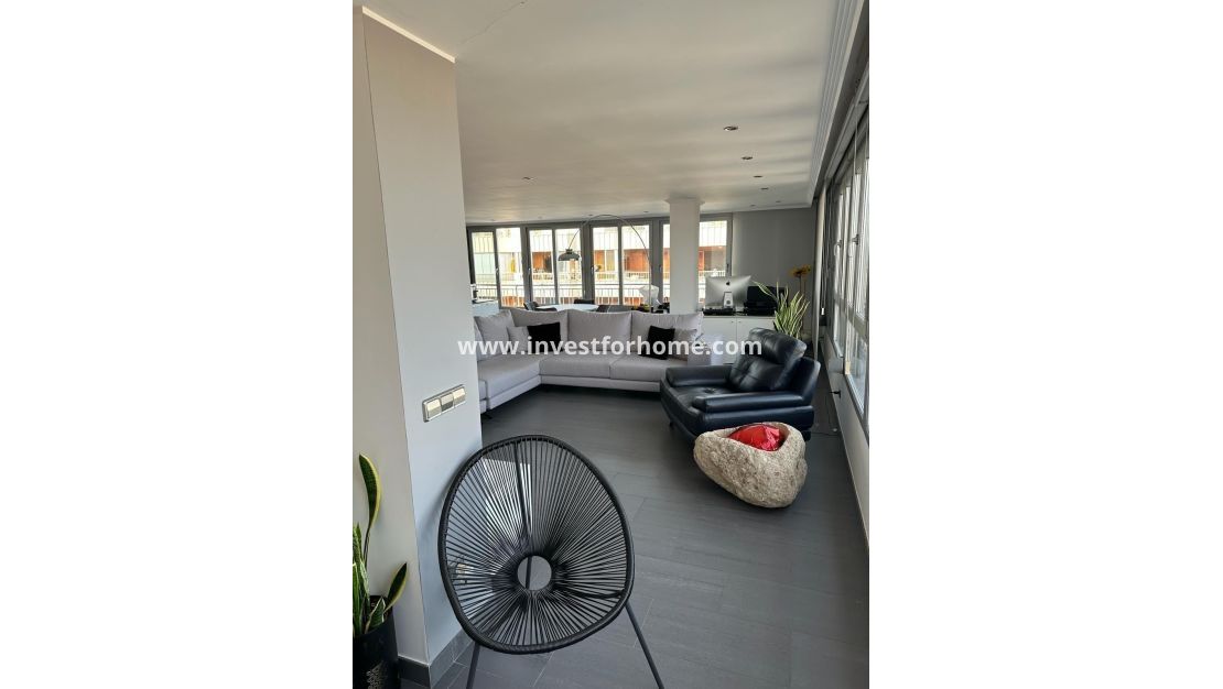 Sale - Apartment - Torrevieja - El Acequión - Los Náufragos