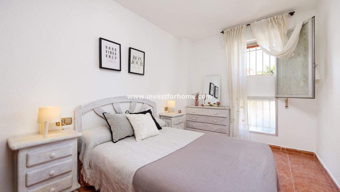 Sale - Apartment - Torrevieja - El Acequión - Los Náufragos