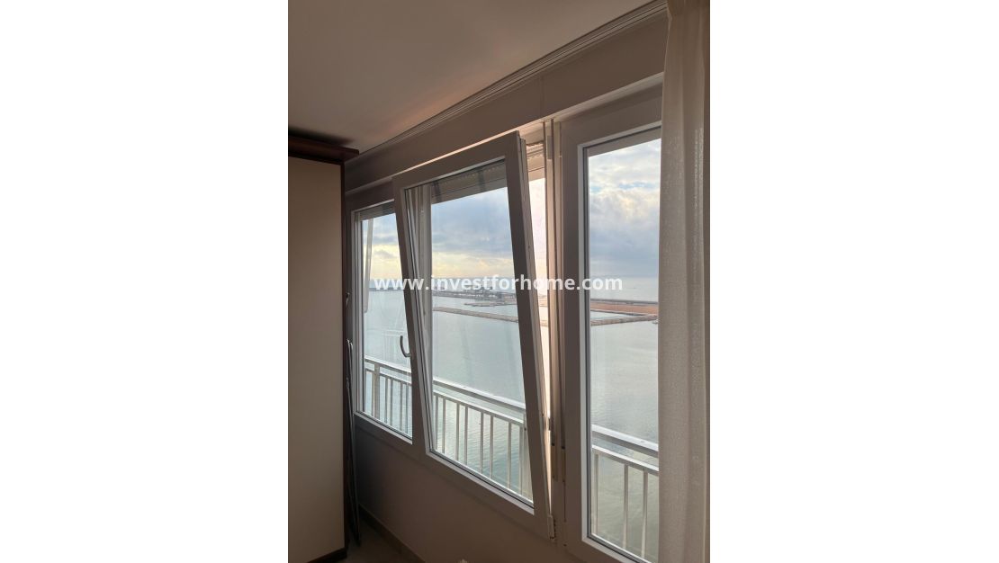 Sale - Apartment - Torrevieja - El Acequión - Los Náufragos