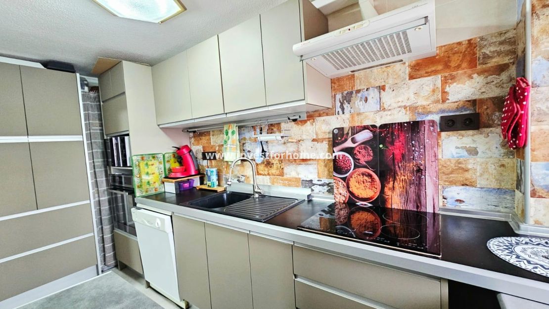 Sale - Apartment - Torrevieja - El Acequión - Los Náufragos