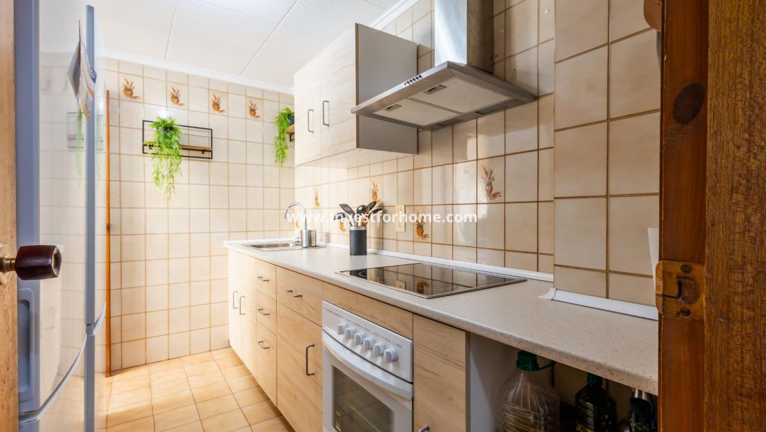 Sale - Apartment - Torrevieja - El Acequión - Los Náufragos