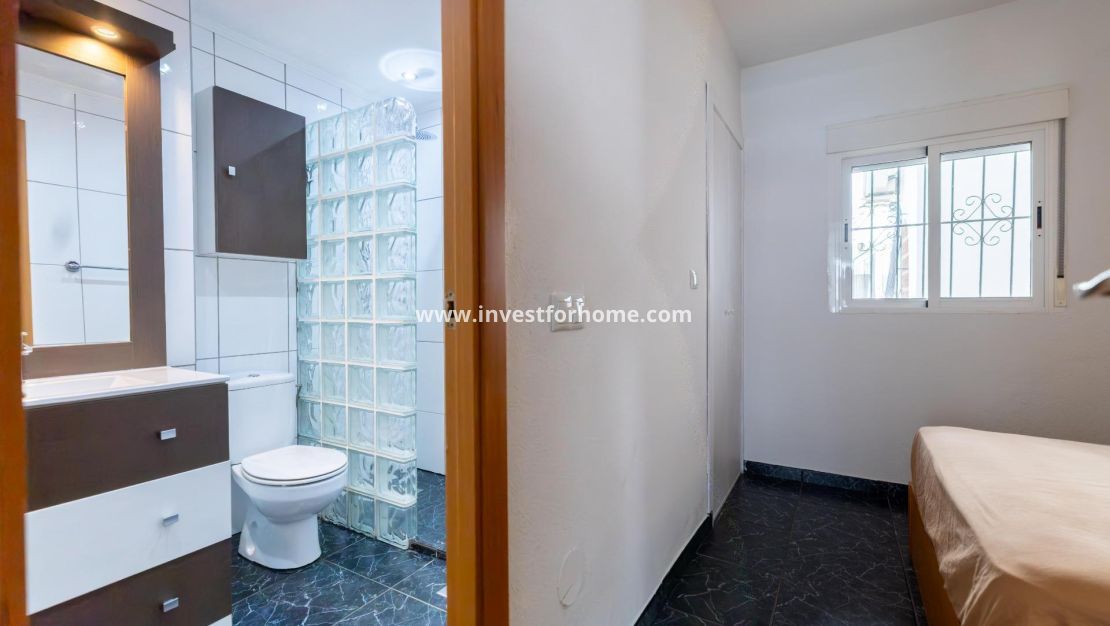 Sale - Apartment - Torrevieja - El Acequión - Los Náufragos