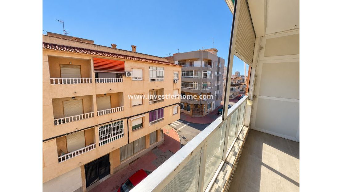 Sale - Apartment - Torrevieja - El Acequión - Los Náufragos