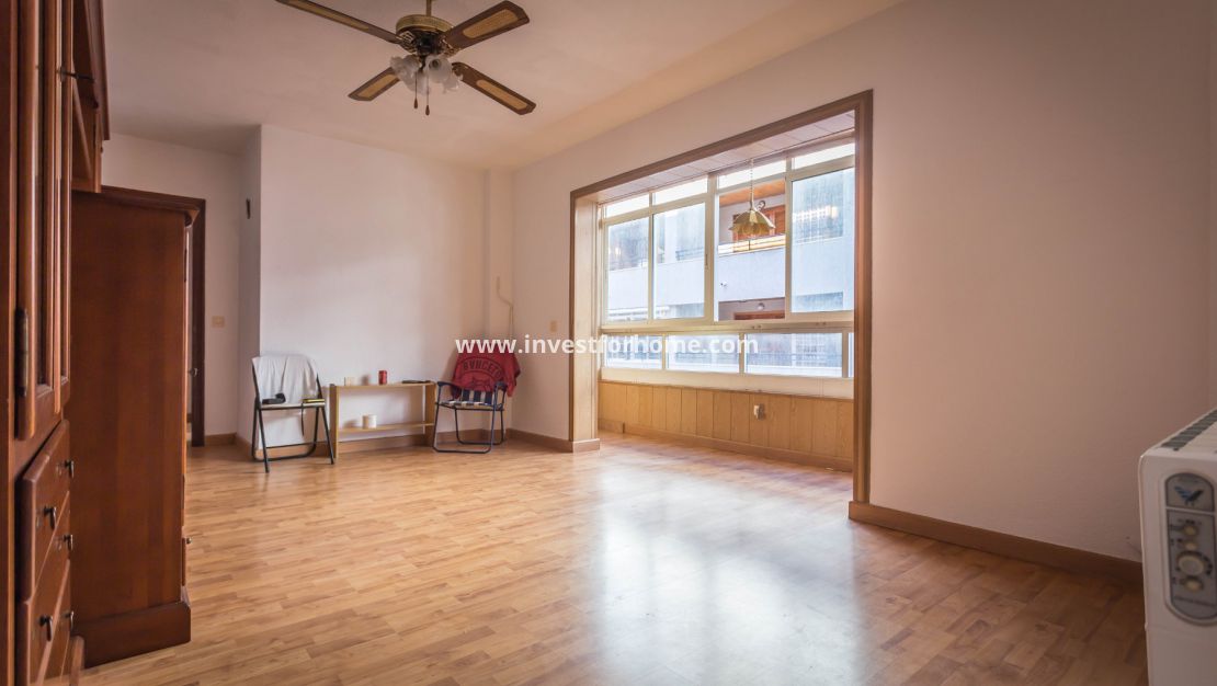 Sale - Apartment - Torrevieja - El Acequión - Los Náufragos