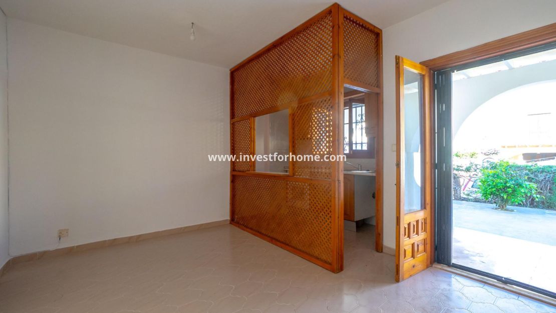 Sale - Apartment - Torrevieja - El Chaparral