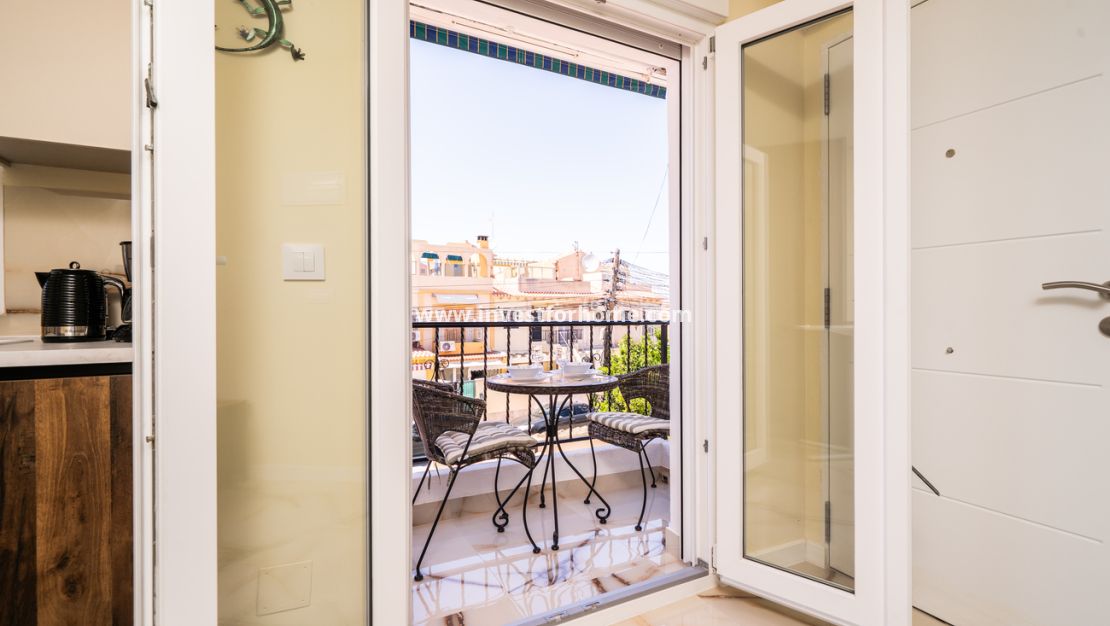 Sale - Apartment - Torrevieja - El Chaparral