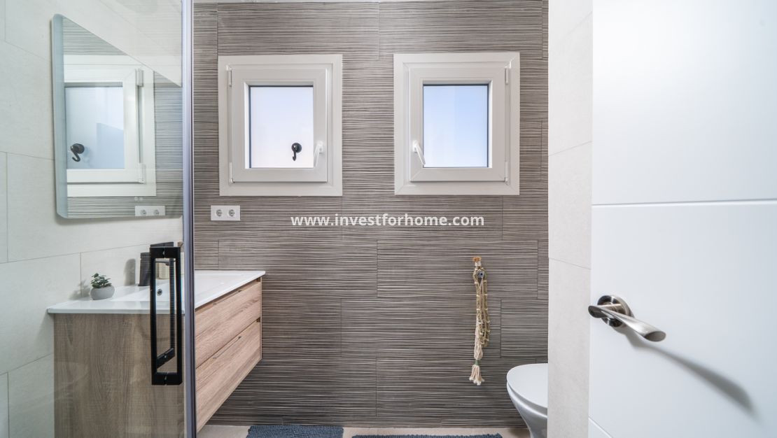 Sale - Apartment - Torrevieja - El Chaparral