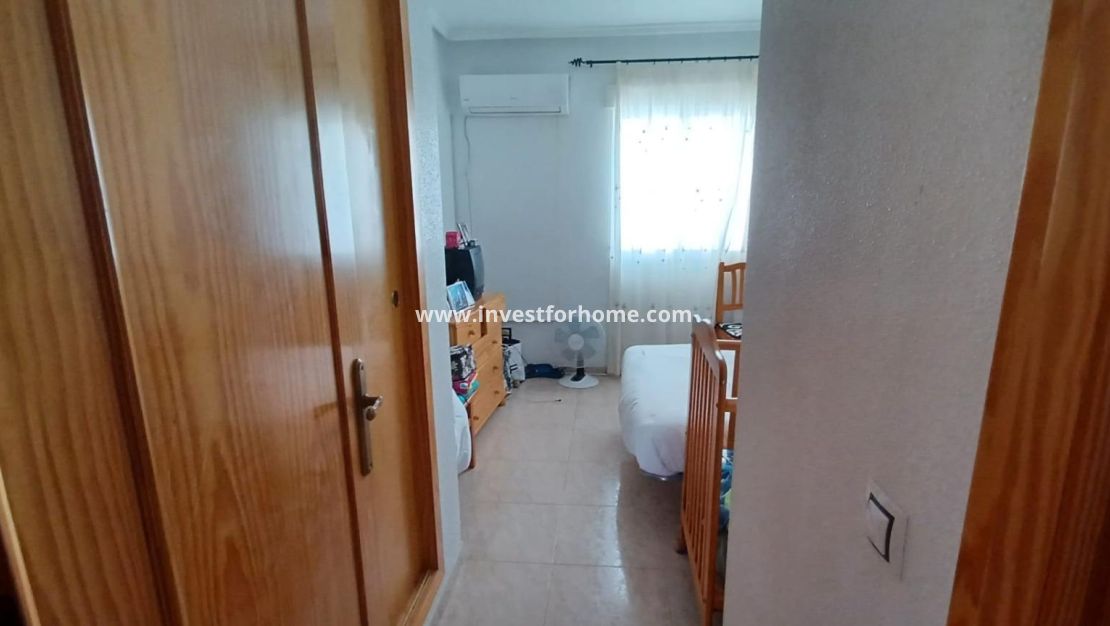 Sale - Apartment - Torrevieja - El Molino