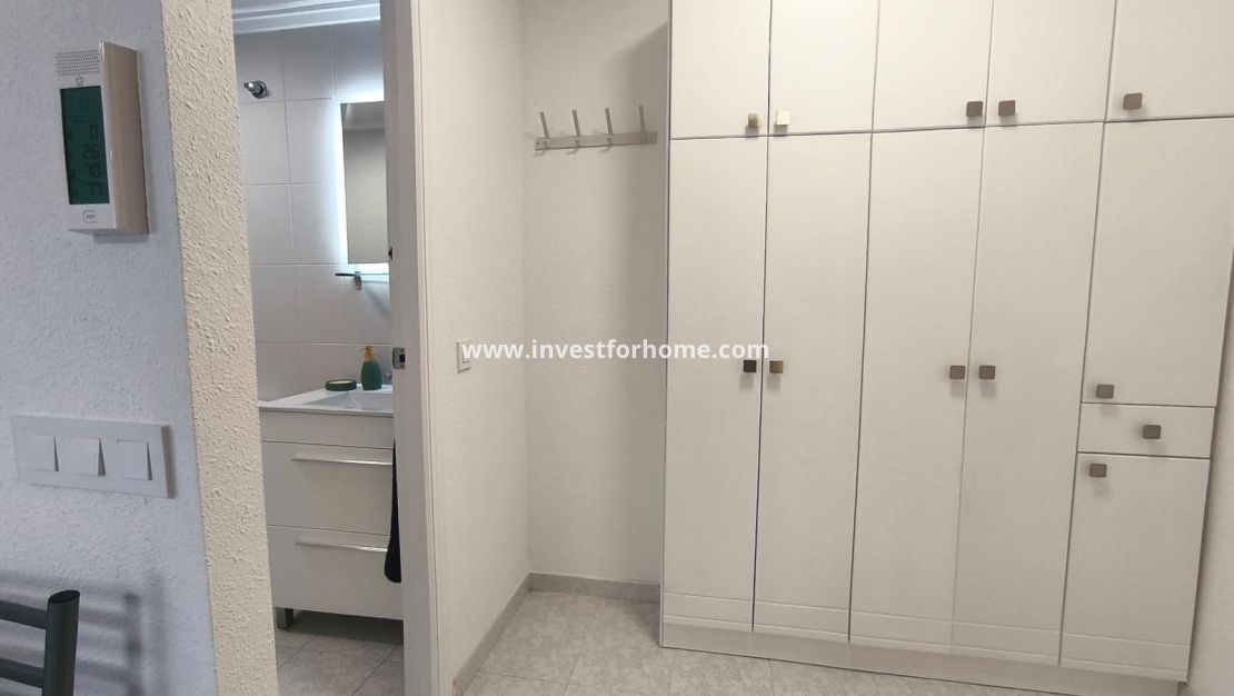 Sale - Apartment - Torrevieja - El Molino