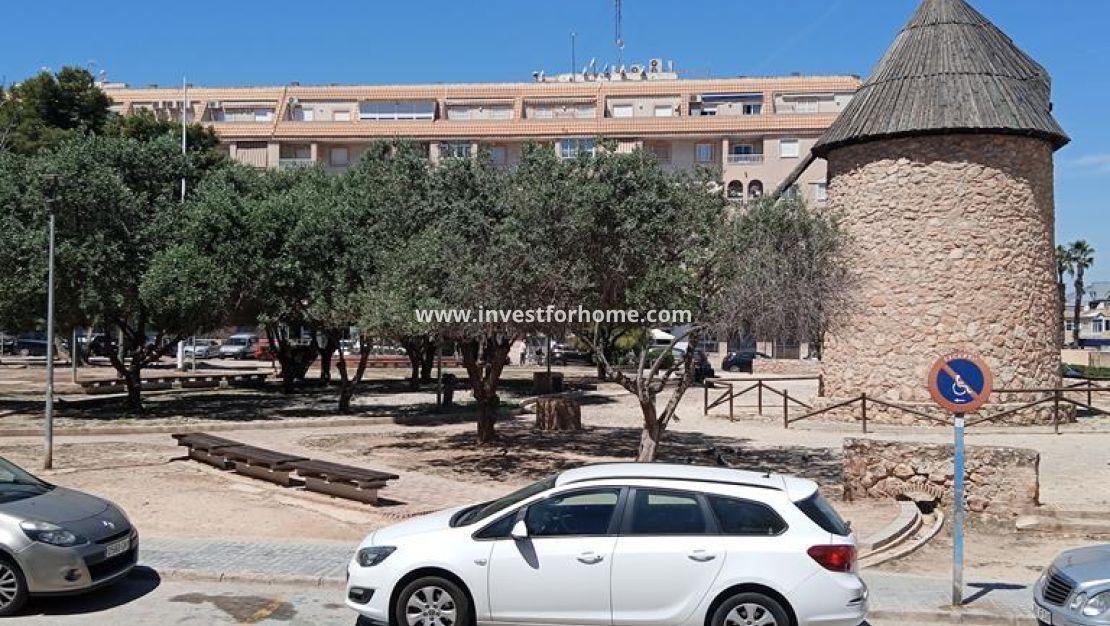 Sale - Apartment - Torrevieja - El Molino