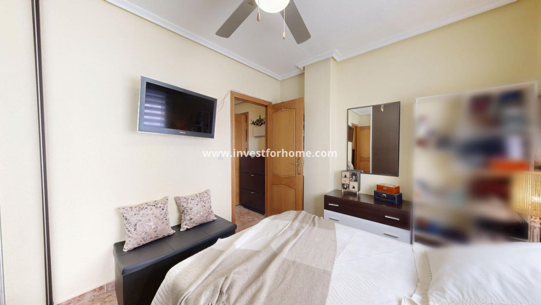 Sale - Apartment - Torrevieja - Estacion De Autobuses