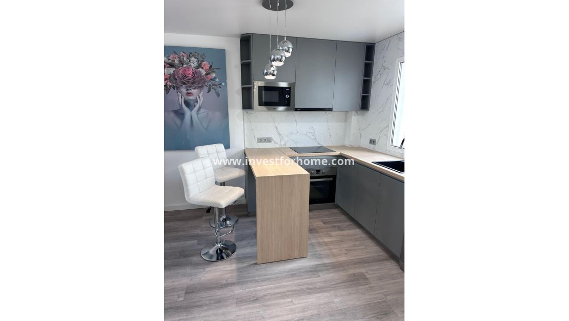 Sale - Apartment - Torrevieja - Estacion De Autobuses