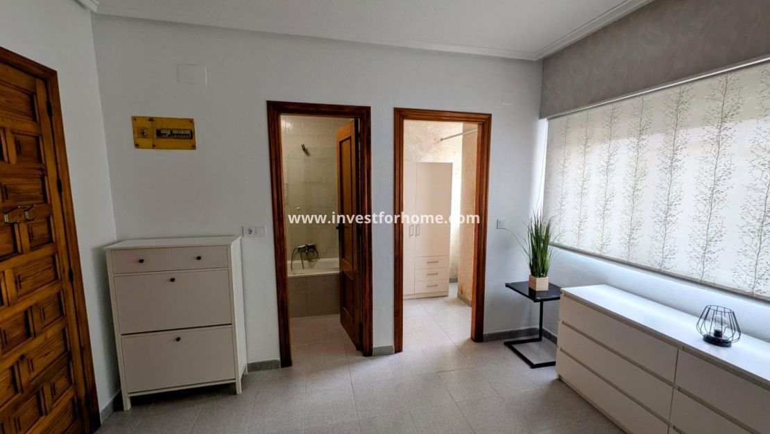 Sale - Apartment - Torrevieja - Estacion De Autobuses